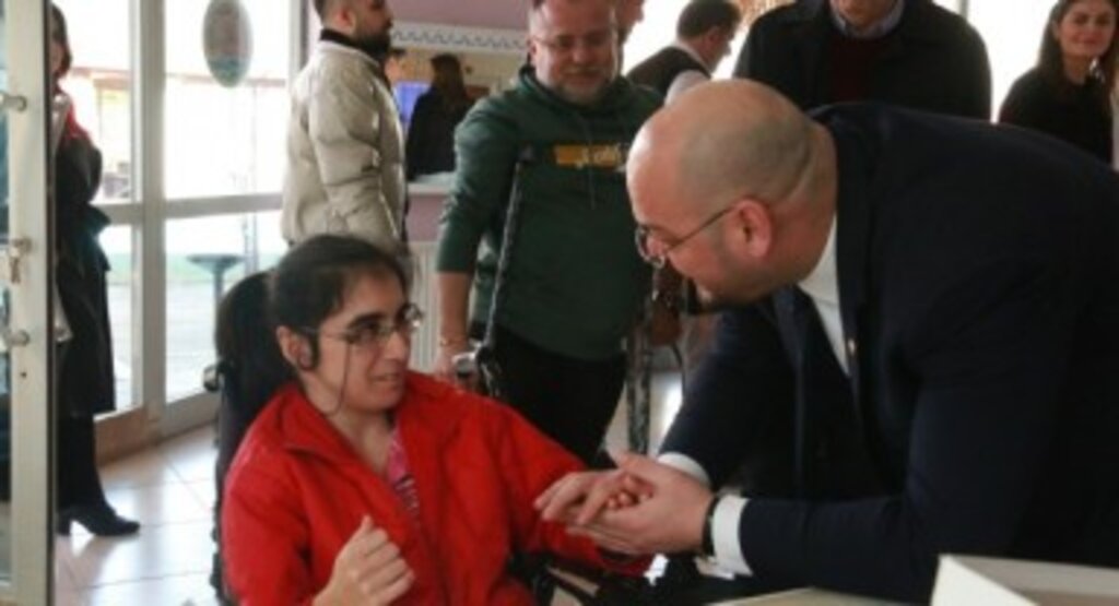 Türkel ve Çan’dan Boccia sporcularına sürpriz