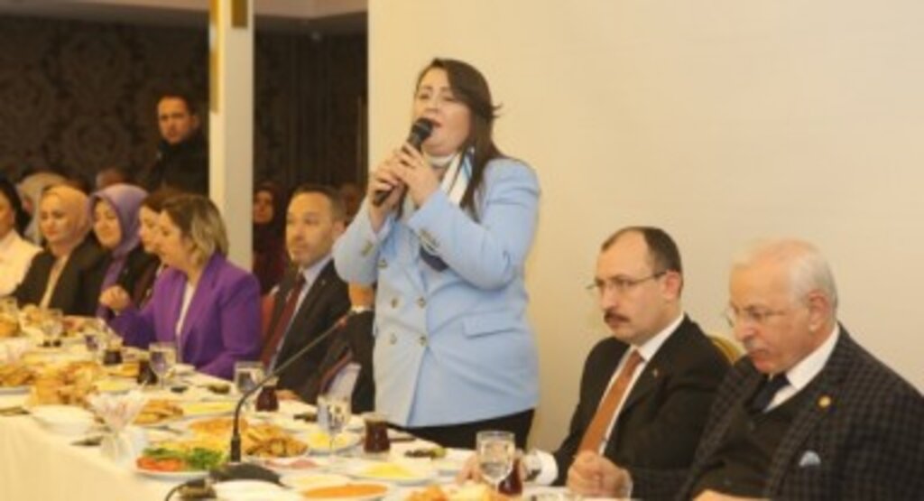 ÖZLEM MARAŞ ŞER ODAKLARINA YÜKLENDİ: