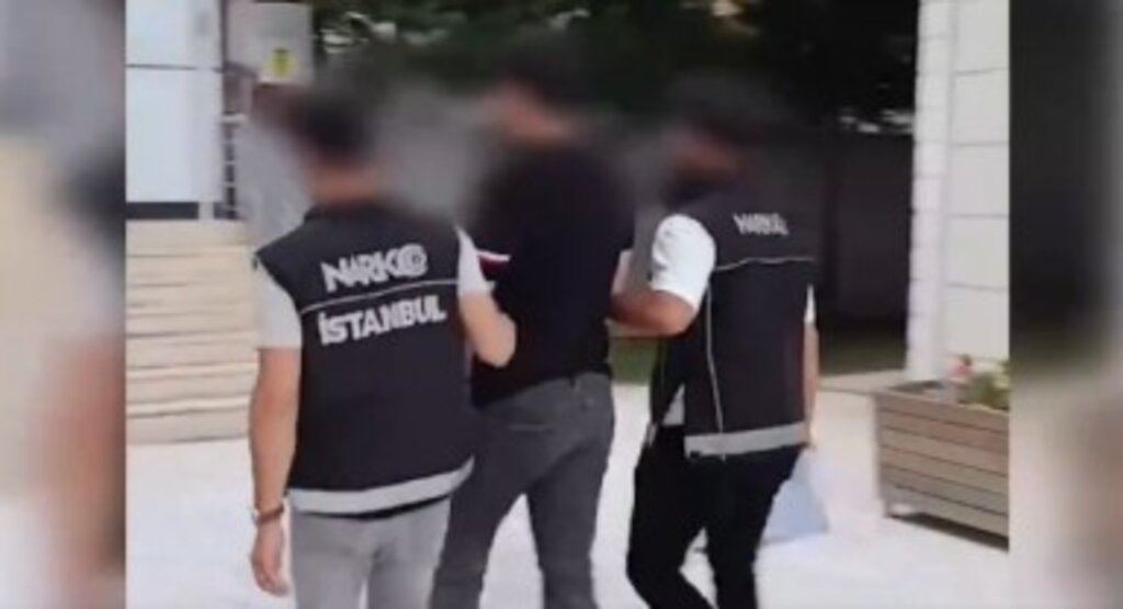 45 ilde operasyon; 320 zehir taciri kıskıvrak yakalandı, tonlarca uyuşturucu ele geçirildi