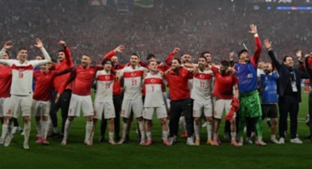 A Millî Futbol Takımı'na tebrik