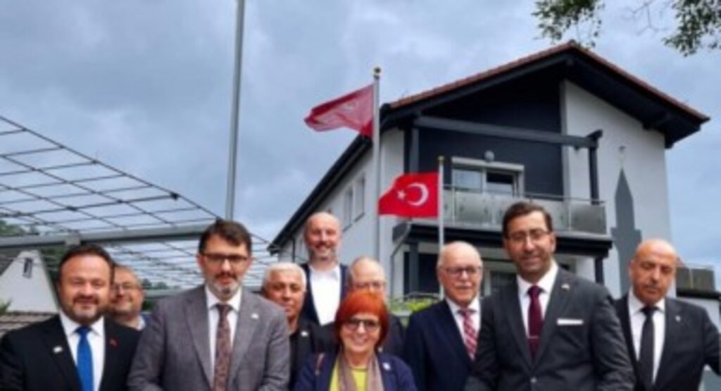 Alpirsbach DİTİB Fatih Camii, dualarla ibadete açıldı