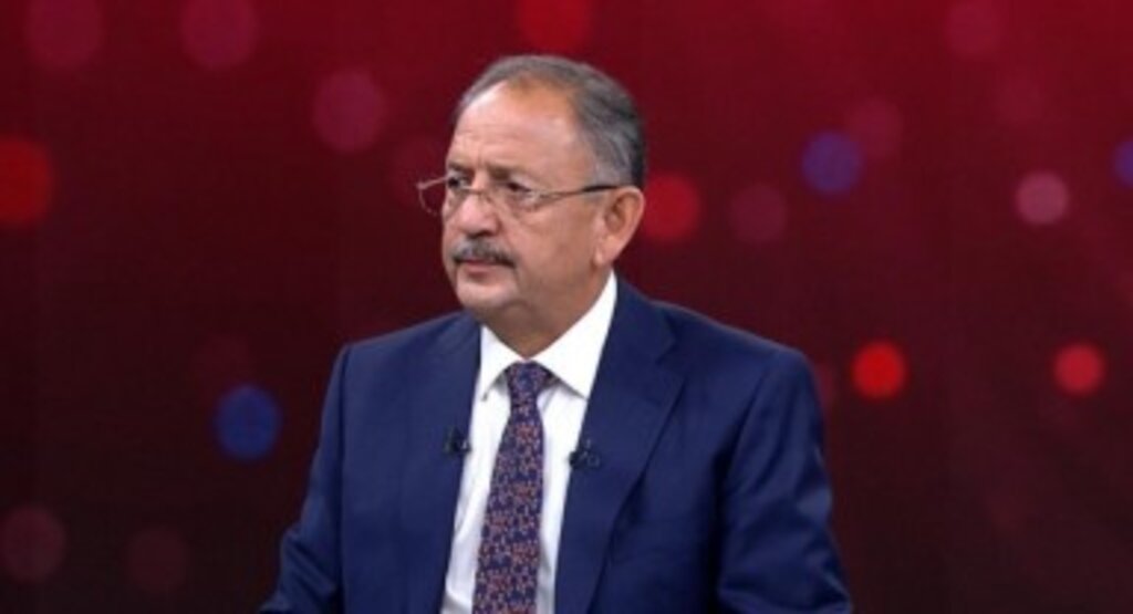 Bakan Özhaseki görevinden istifa etti