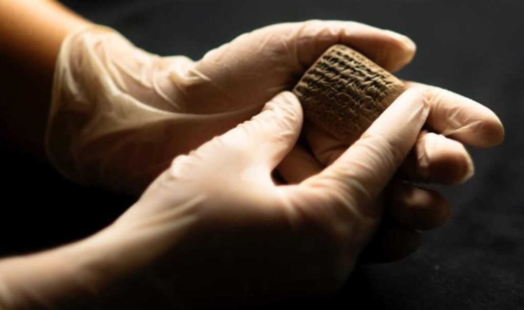 Binlerce Yıllık Tablet Hatay'da Gün Işığına Kavuştu