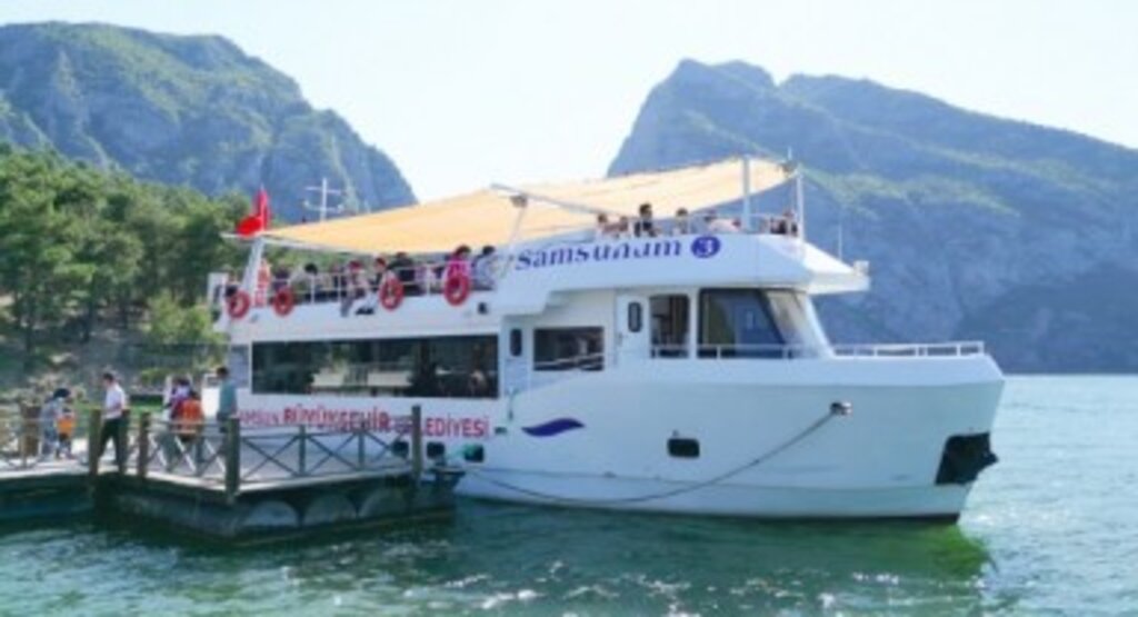 Büyükşehir'in Gemi Turları İlgi Görüyor