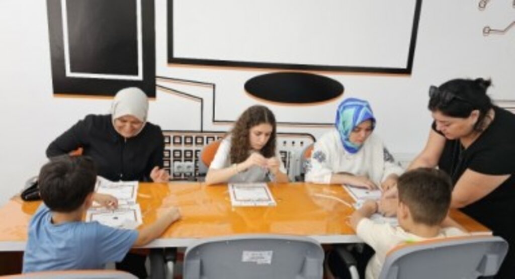 Canik’te Aileler Bilim ve Teknolojiye Buluştu 