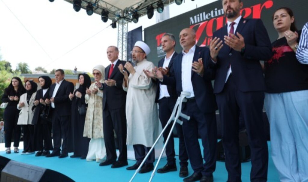 Cumhurbaşkanı Erdoğan, 15 Temmuz Şehitler Köprüsü’nde