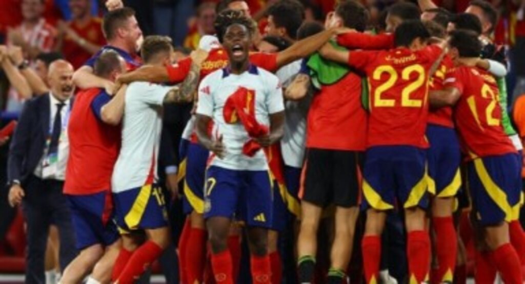 Euro 2024'te İspanya, ilk finalist oldu