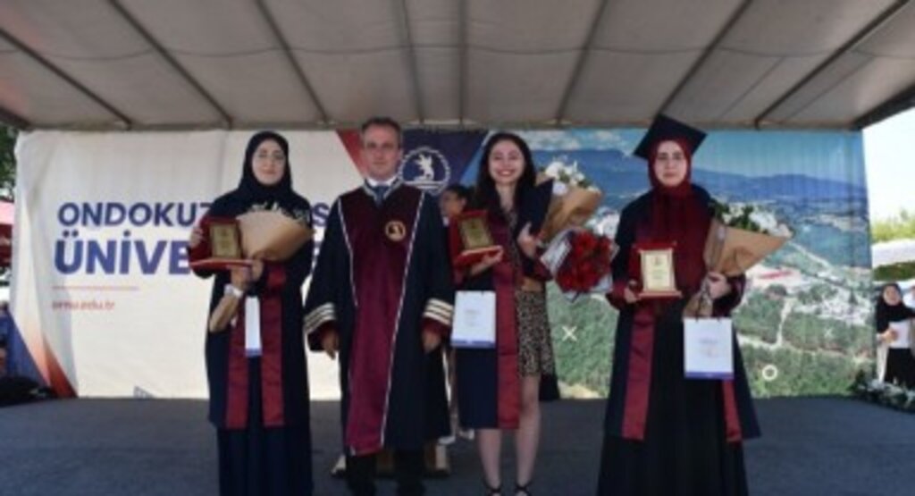 Sağlık Bilimleri Fakültesinin Yeni Mezunları Göreve Hazır