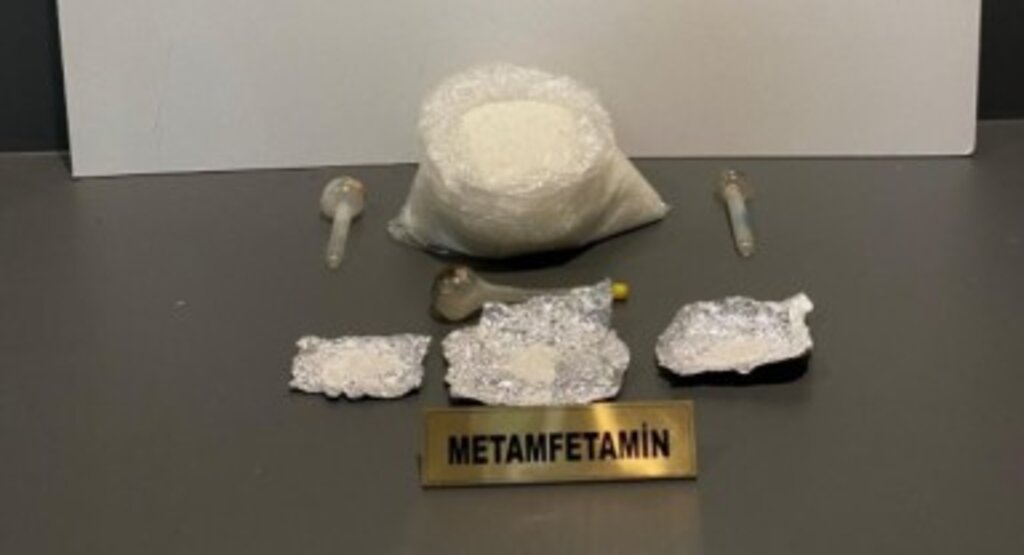 Samsun'da Narkotik Köpeği Sam 900 Gram Metamfetamin Yakaladı