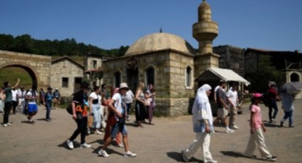 Türk dizileri İstanbul'da Turizm'i Canlandırıyor