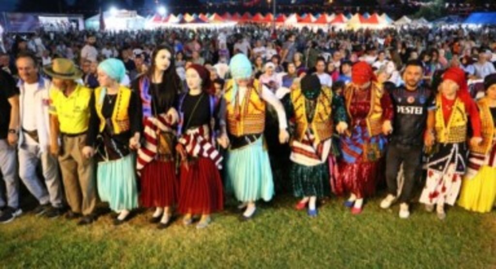 Yayla şenlikleri festival havasında başladı