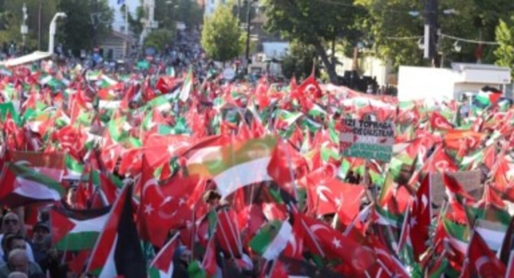 Ayasofya’da Büyük Gazze Mitingi
