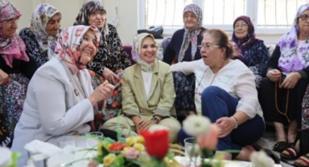 Bakan Göktaş Aydın'da Vatandaşları Ziyarette Bulundu