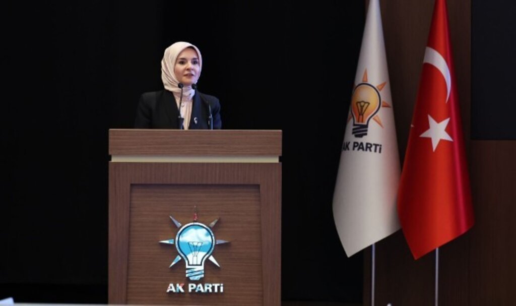 Bakan Mahinur Özdemir Göktaş, AK Parti İnsan Hakları Eğitim Programı'nda Konuştu: