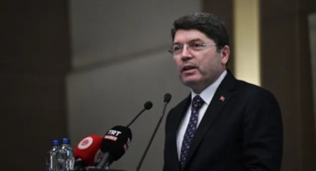 Bakan Tunç: Sosyal medya şirketleri kural ve kanunlara uymak zorunda