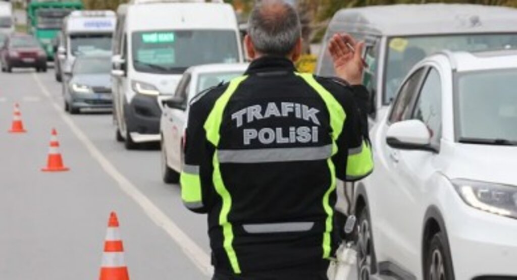 Bir Haftada Trafik Denetimlerinde 2.5 Milyon Araç Kontrol Edildi