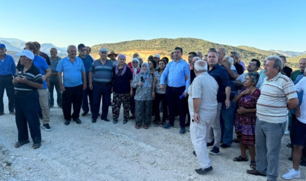 Chp'li Av. Cavit Arı;