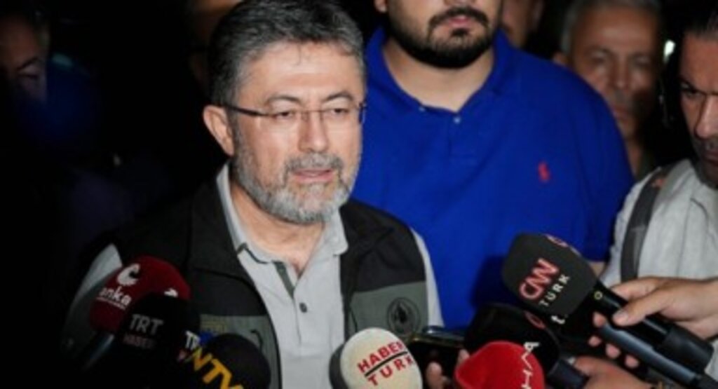 İzmir Karşıyaka’da çıkan yangın piknik ateşi nedeniyle başladı