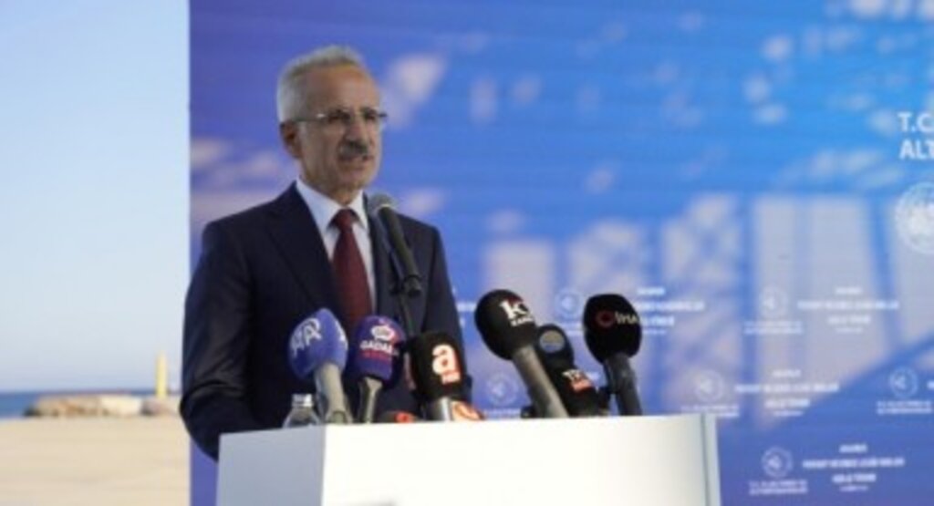 KKTC’ye Açılan 5. Kapımız Anamur Feribot Ve Deniz Uçağı İskelesi Hizmete Alındı
