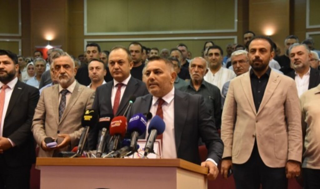 Malatya'da STK'lardan ortak basın bildiri; Deprem sonrası 102 bin insan kentten ayrıldı