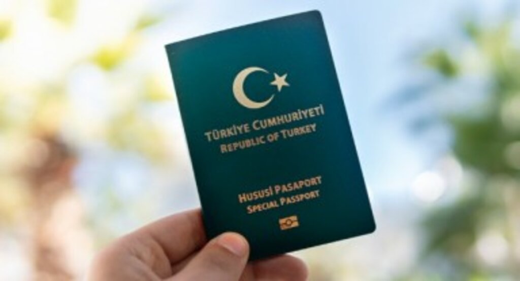 TBMM’de “Yeşil Pasaport” kapsamı genişletilmesi için 19 teklif: 800 bin kişiye daha pasaport yolu açılabilir