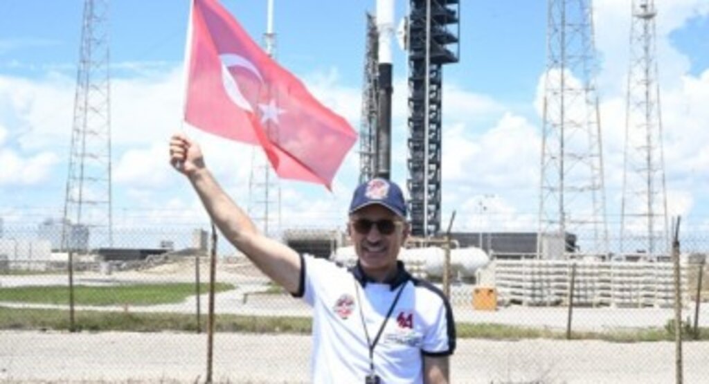 Türksat 6A'nın Yörünge Yolculu Devam Ediyor