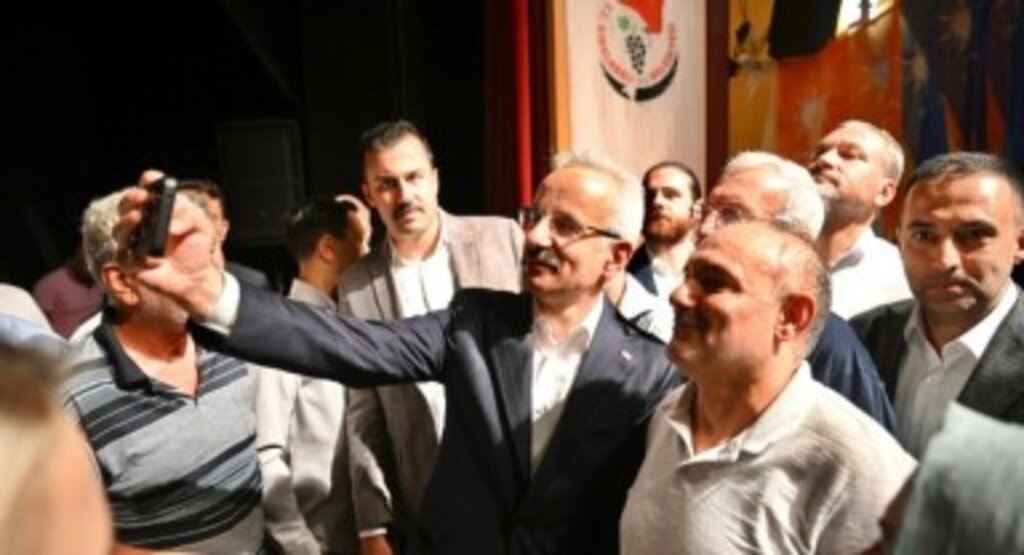Ulaştırma ve Altyapı Bakanı Abdulkadir Uraloğlu, Kırklareli Ak Parti İl Danışma Meclisi Toplantısı’nda Açıklama Yaptı