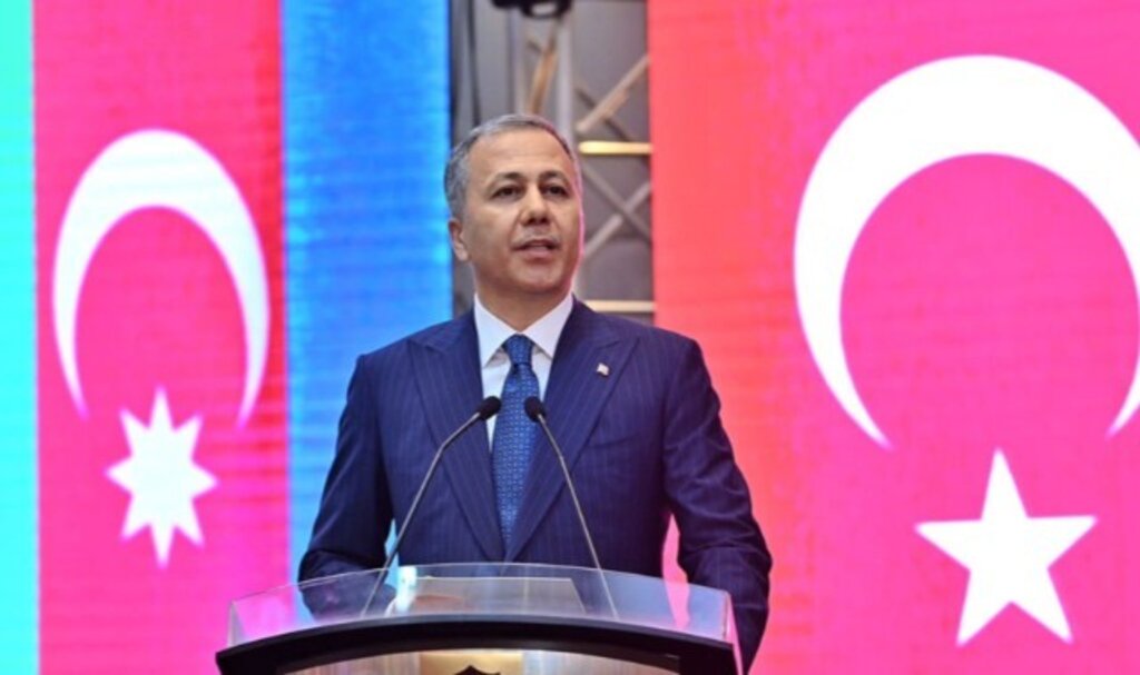 Ali Yerlikaya, silah kaçakçılarına yapılan operasyonu duyurdu