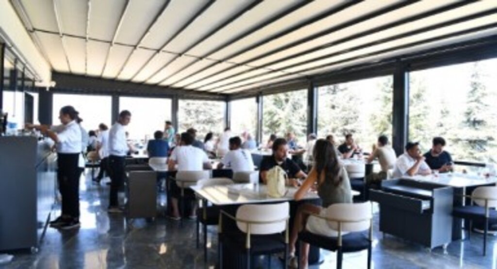 Amisos ve Sevgi Kafe'ye Yoğun İlgi 