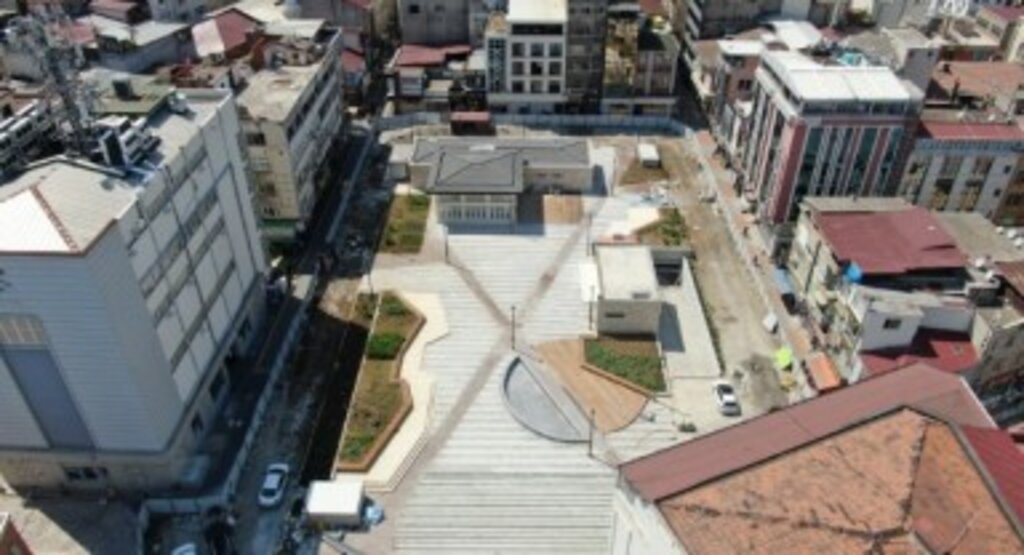 Atakent Otopark ve Meydan Projesi Tamamlandı