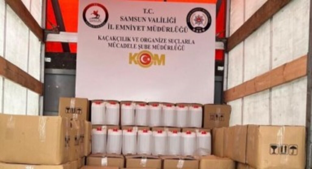Atakum'da Kaçak Alkol Operasyonu: 2 TON Etil Alkol Ele Geçirildi
