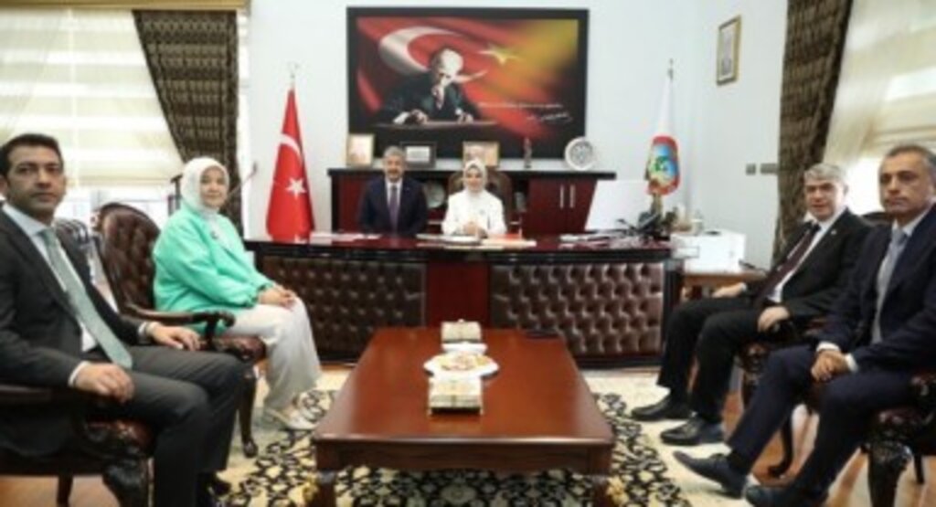 Bakan Mahinur Özdemir Göktaş: 