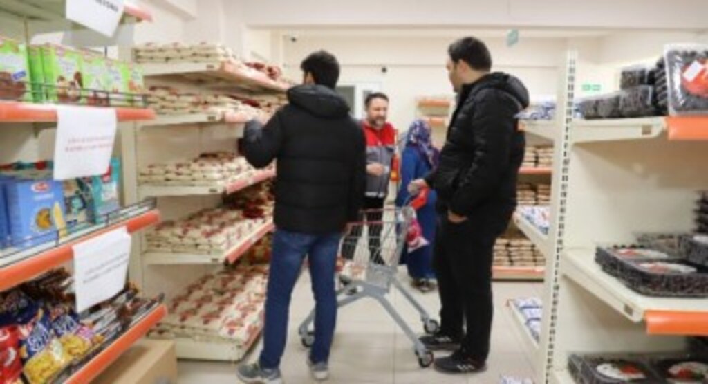 Büyükşehirden Üniversite Öğrencilerine Destek