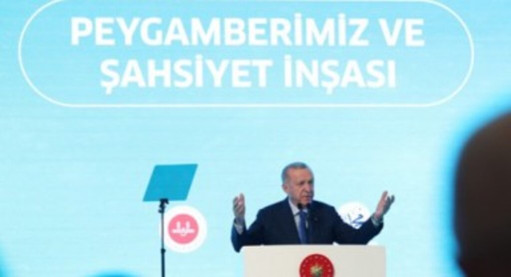 Cumhurbaşkanı Recep Tayyip Erdoğan, “Bu milletin iman kalesini çökertmek için pervasızca saldırıyorlar.”