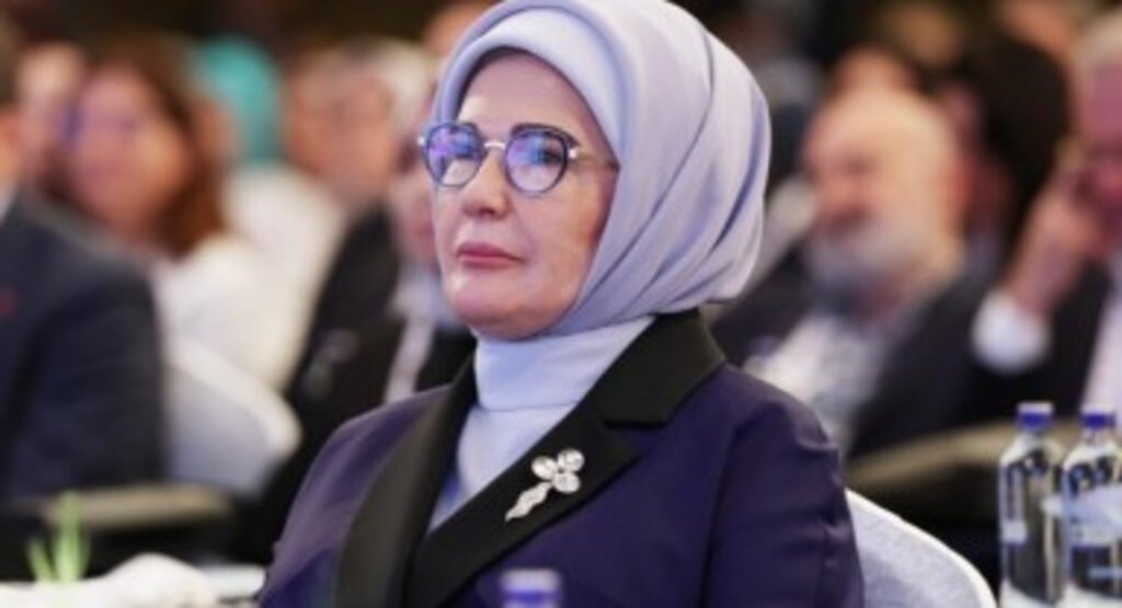 Emine Erdoğan’dan, Paralimpik Oyunları’nda mücadele eden milli sporculara kutlama mesajı