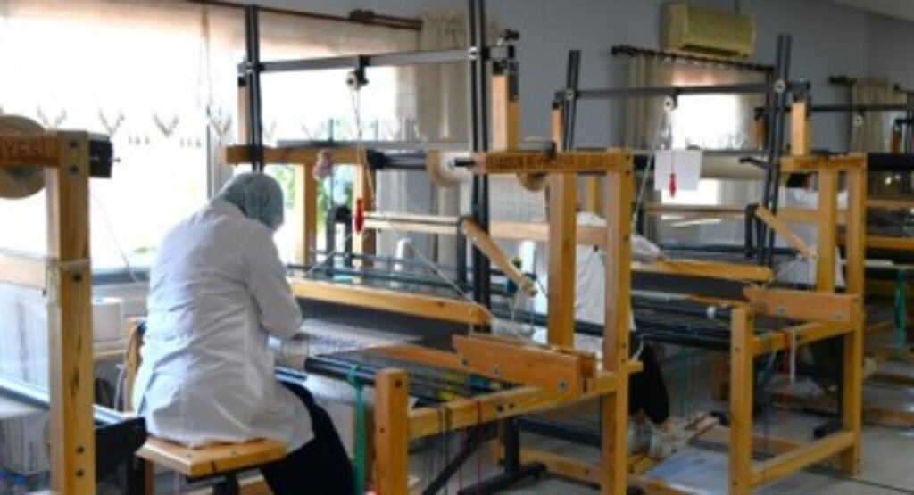 Geleneksel Motifler Kenevirle Buluştu