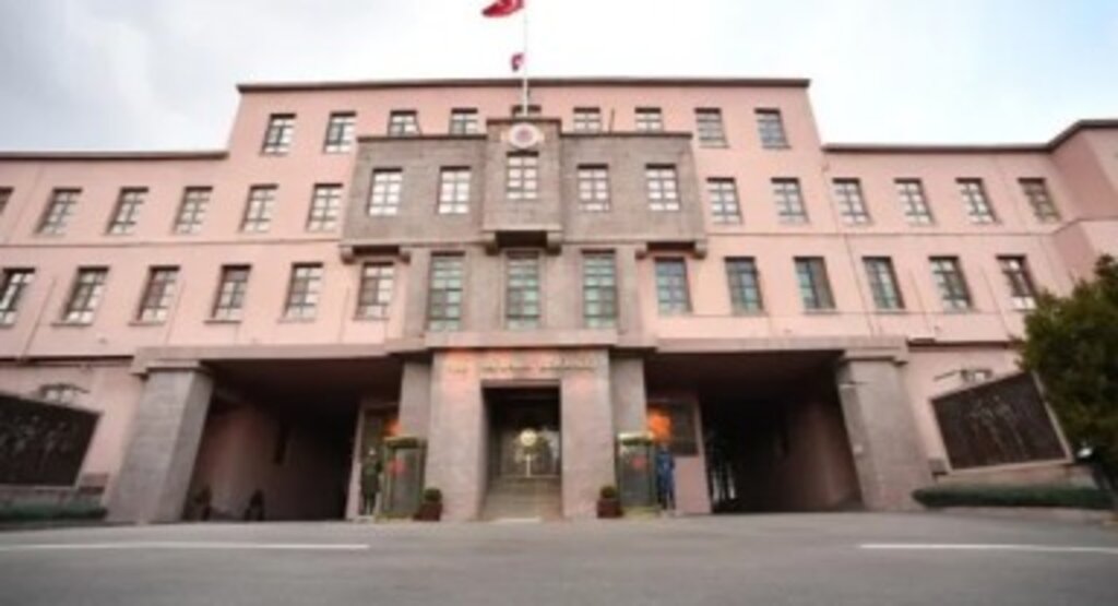 Irak’ın kuzeyine yapılan hava harekatında 24 hedef imha edildi