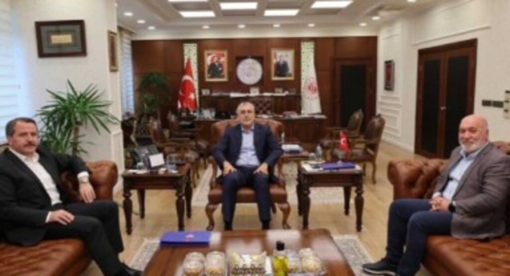 Memur-Sen Genel Başkanı Ali Yalçın, Bakan Işıkhan ile görüştü: “İUP ödemesi 12 bin TL’ye çıktı”