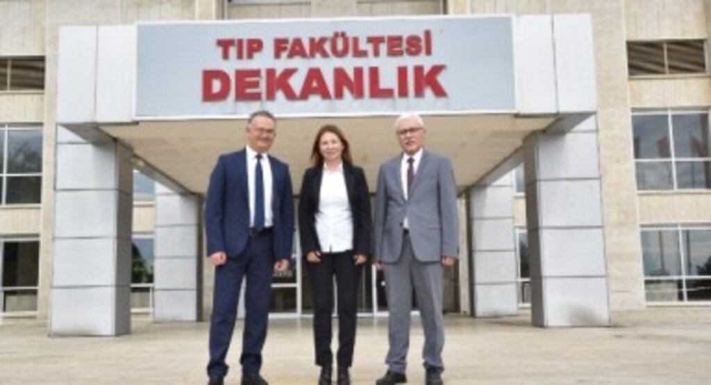 OMÜ Tıp Fakültesi Hastanesi Başhekimlik Görevini Prof. Dr. Ünsal Özgen Devraldı 