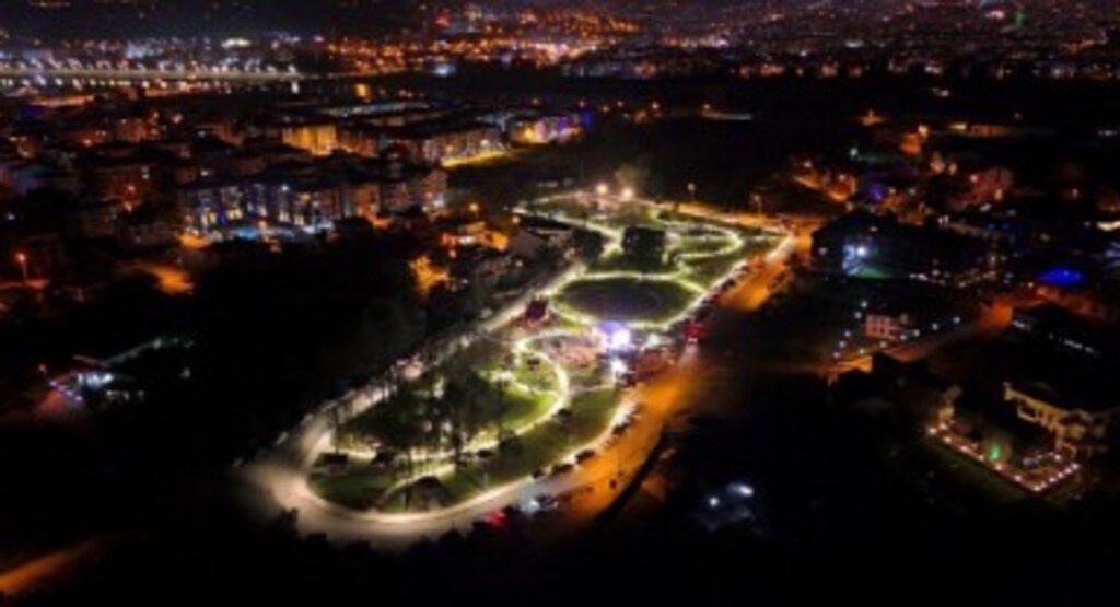 Parklar Hayat Bulmaya Devam Ediyor