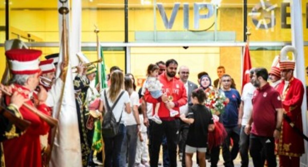 Şampiyon Para Judocu İbrahim Bölükbaşı'na Başkentte Coşkulu Karşılama 