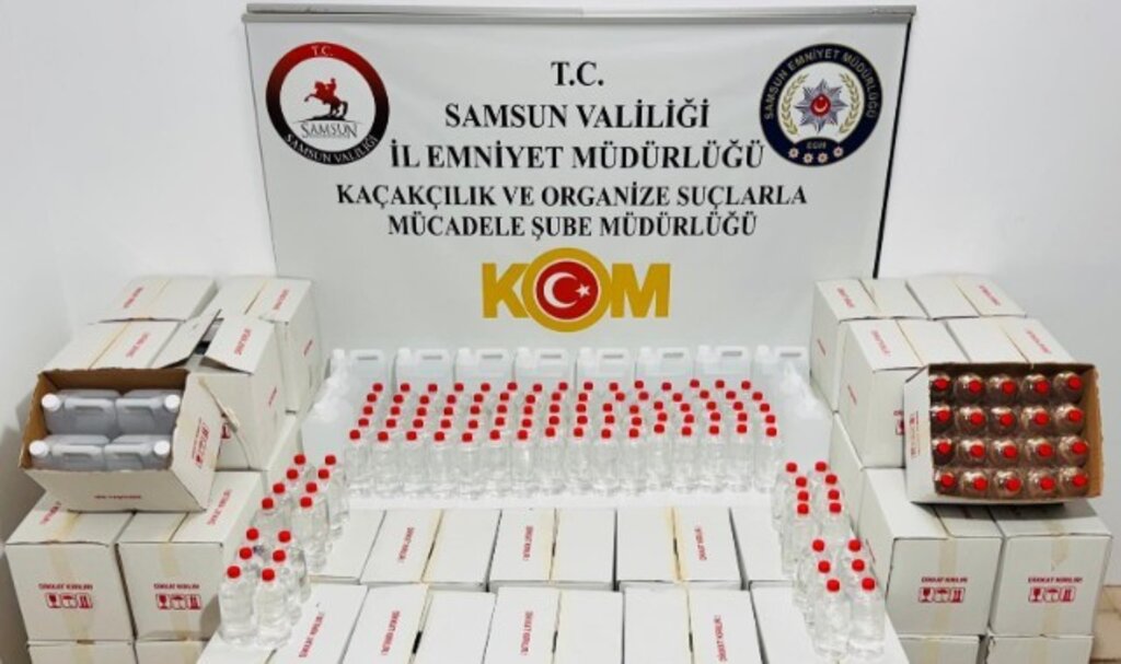 Samsun'da Litrelerce Etil Alkol Ele Geçirildi