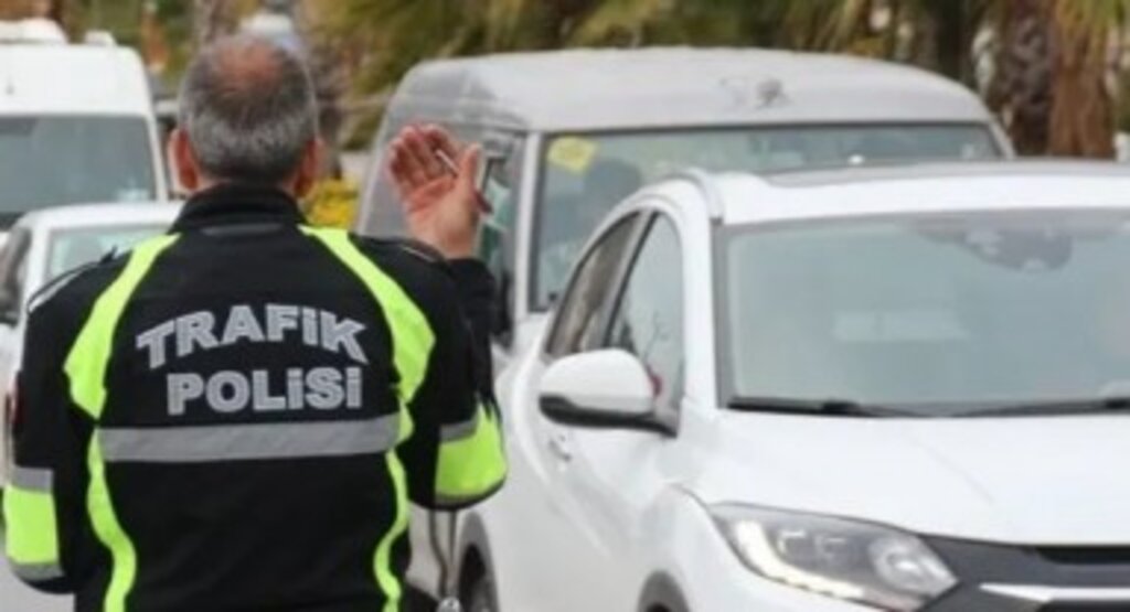 Samsun'da radar tespit cihazı kullanan sürücüye ceza