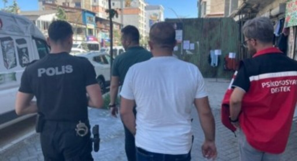 Sosyal Hizmetler Müdürlüğü, sokakta dilendirilen çocukların peşine düştü