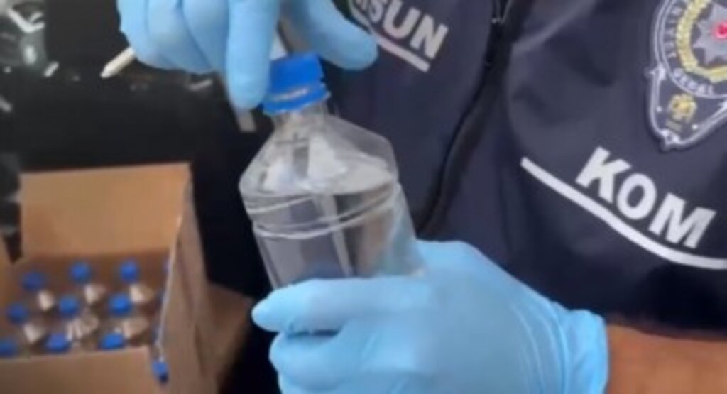 Şüpheli Araçta Kaçak 320 Litre Etil Alkol Ele Geçirildi!
