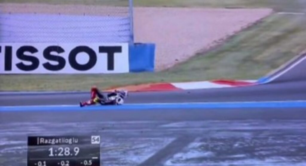 Toprak Razgatlıoğlu’ndan korkutan kaza sonrası ilk açıklama: “İyiyim, kontrol altındayım”