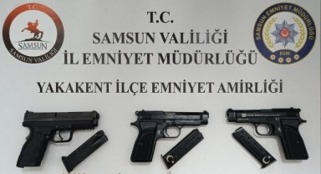 Yakakent'te 3 Ruhsatsız Tabanca ve Çok Sayıda Mühimmat Ele Geçirildi!