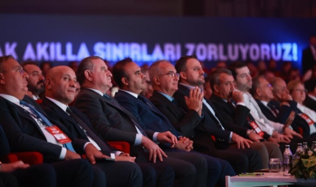 950 Bin Gence Yapay Zekâ Eğitimi Verilecek