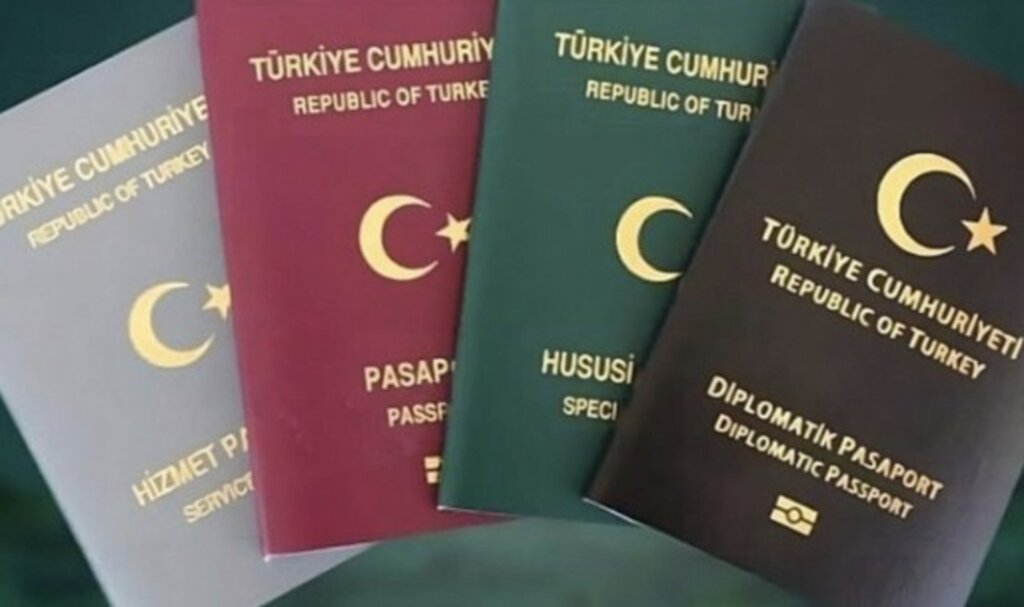 ABD Türkiye’den yapılan vize başvurularını 2026’ya kadar erteledi