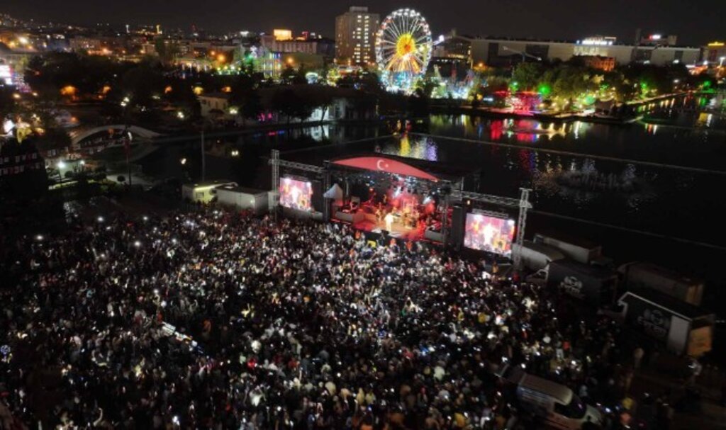 Ankara'nın Başkent Oluşunun 101'inci Yılı Çeşitli Etkinliklerle Kutlandı